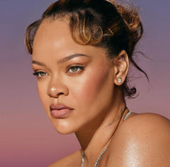 Fenty Beauty Demi Glow Light diffusing Highlighter