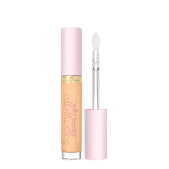 Too Faced Born This Way Ethereal Light Illuminating Smoothing Concealer