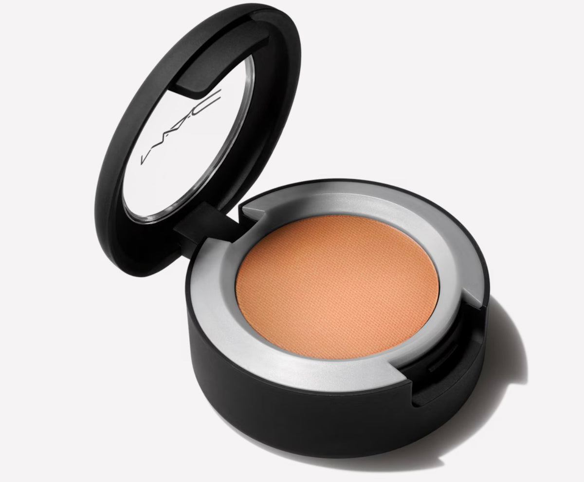 MAC POWDER KISS SOFT MATTE EYE SHADOW