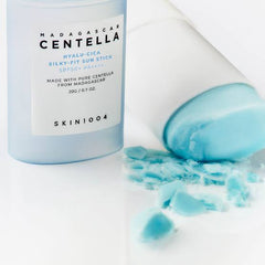 SKIN1004 MADAGASCAR CENTELLA HYALU-CICA SILKY-FIT SUN STICK -