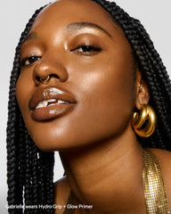 Milk Makeup Hydro Grip + Glow Primer
illuminating primer
