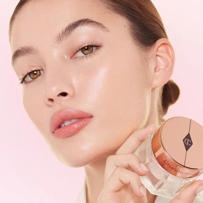 Charlotte Tilbury THE ICONIC BEAUTY SECRETS EVERYONE WANTS KIT