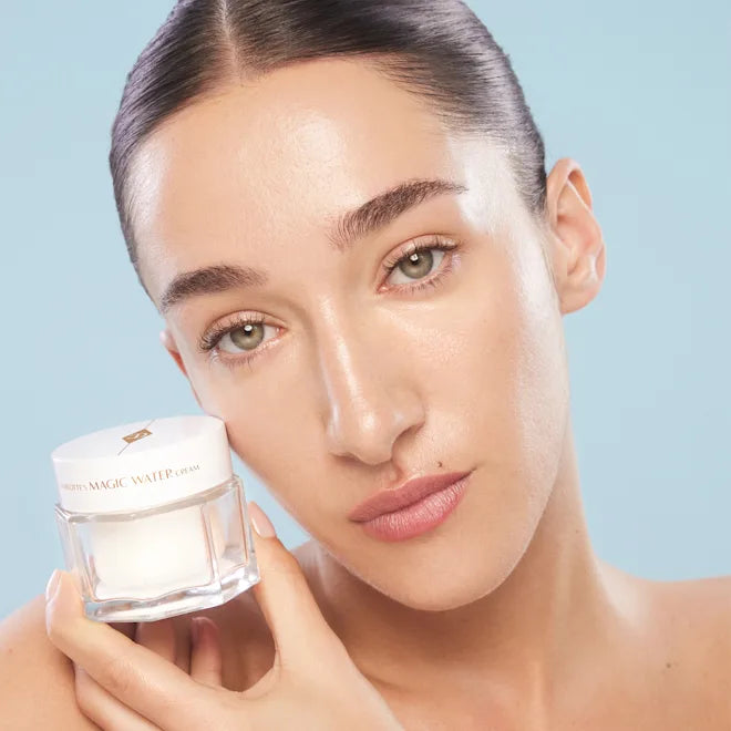 CHARLOTTE TILBURY MAGIC WATER CREAM SET
LIMITED EDITION SKINCARE KIT